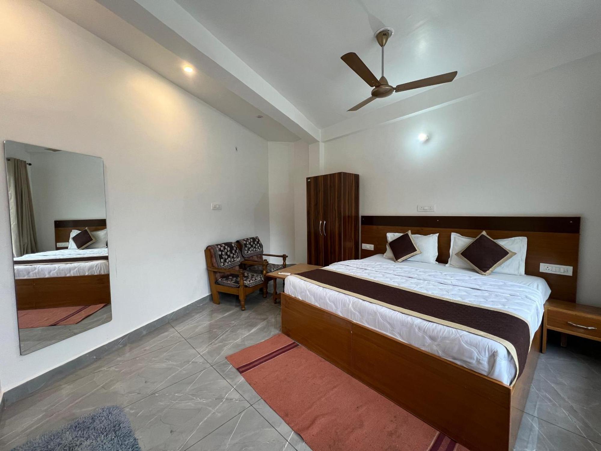 Hotel Manikut Rishīkesh Exterior foto